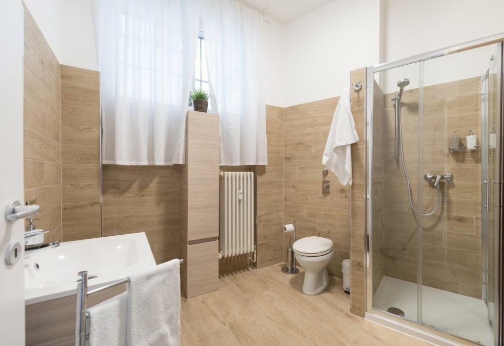 Lovely, Charming And Quiet Apartment In The Centre Air Conditioned And Free Private Garage Комо Экстерьер фото